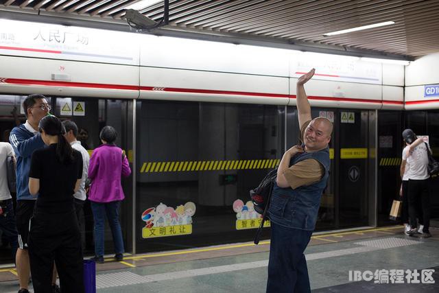 百度胖老师吧上海市公 安局轨道交通分局石宇玉老师求救  抖音快手百度贴吧百科图片视频知道搜索上海胖老师 ...