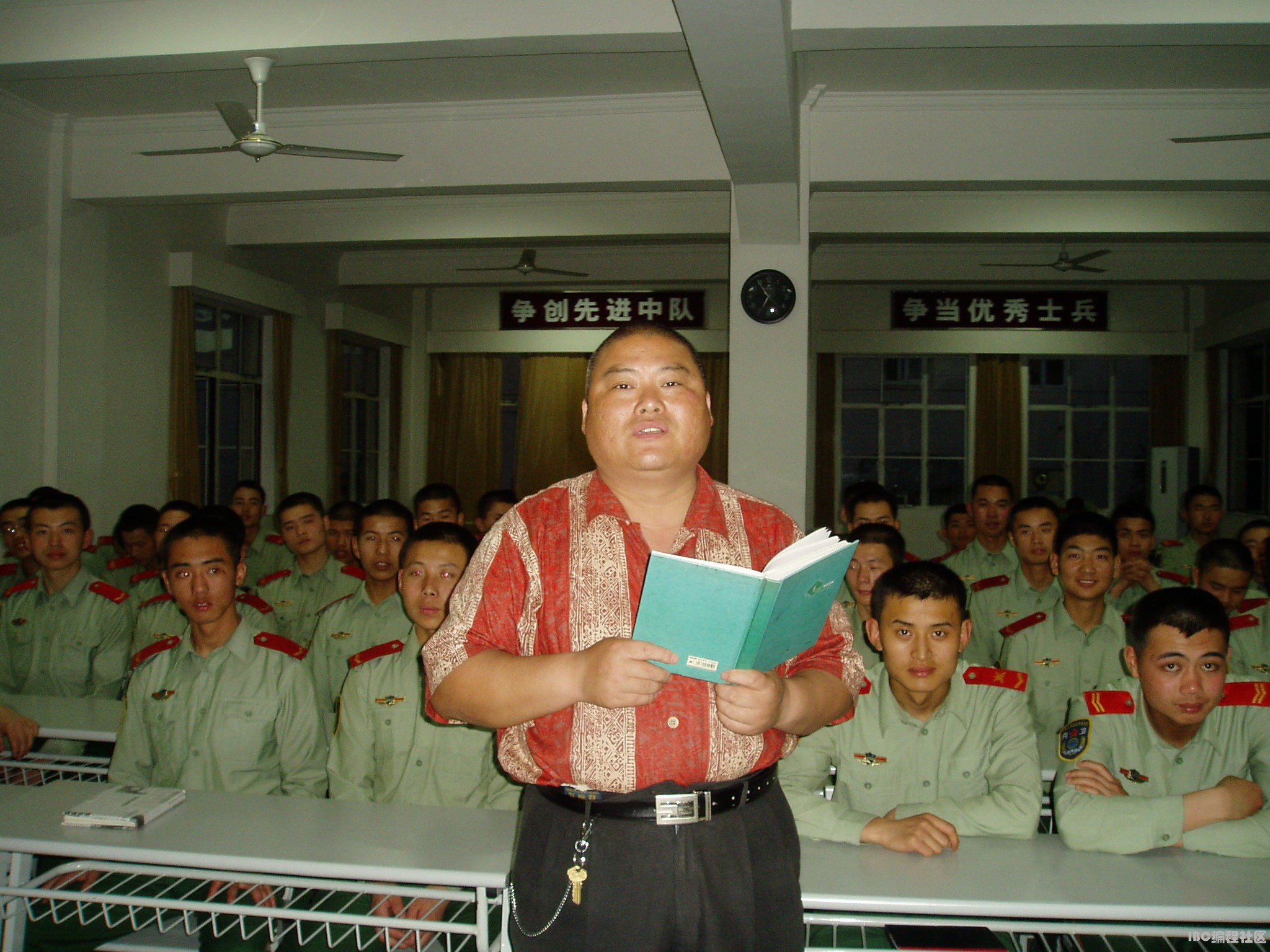 百度胖老师吧上海市公 安局轨道交通分局石宇玉老师求救  抖音快手百度贴吧百科图片视频知道搜索上海胖老师 ...