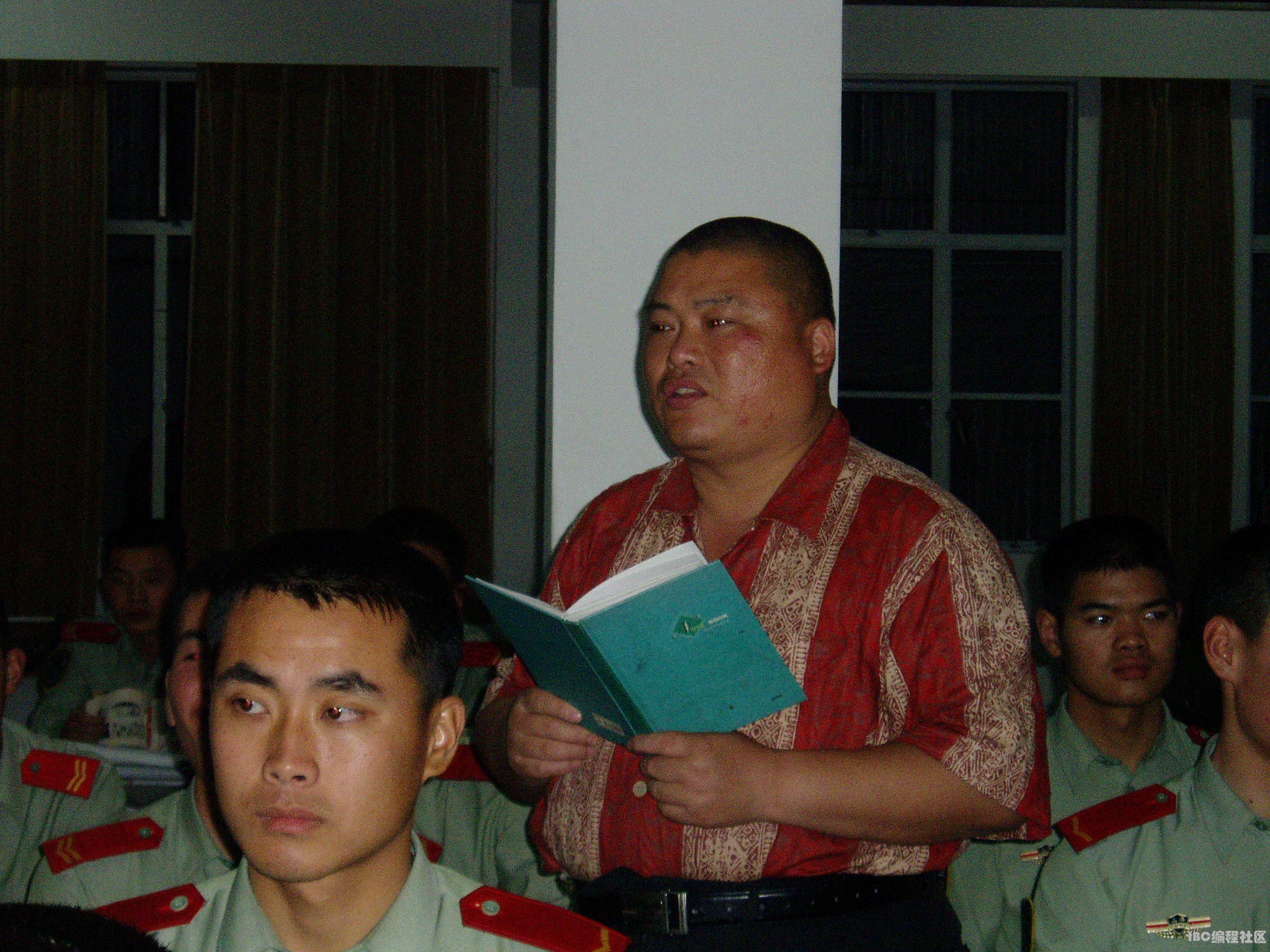 百度胖老师吧上海市公 安局轨道交通分局石宇玉老师求救  抖音快手百度贴吧百科图片视频知道搜索上海胖老师 ...